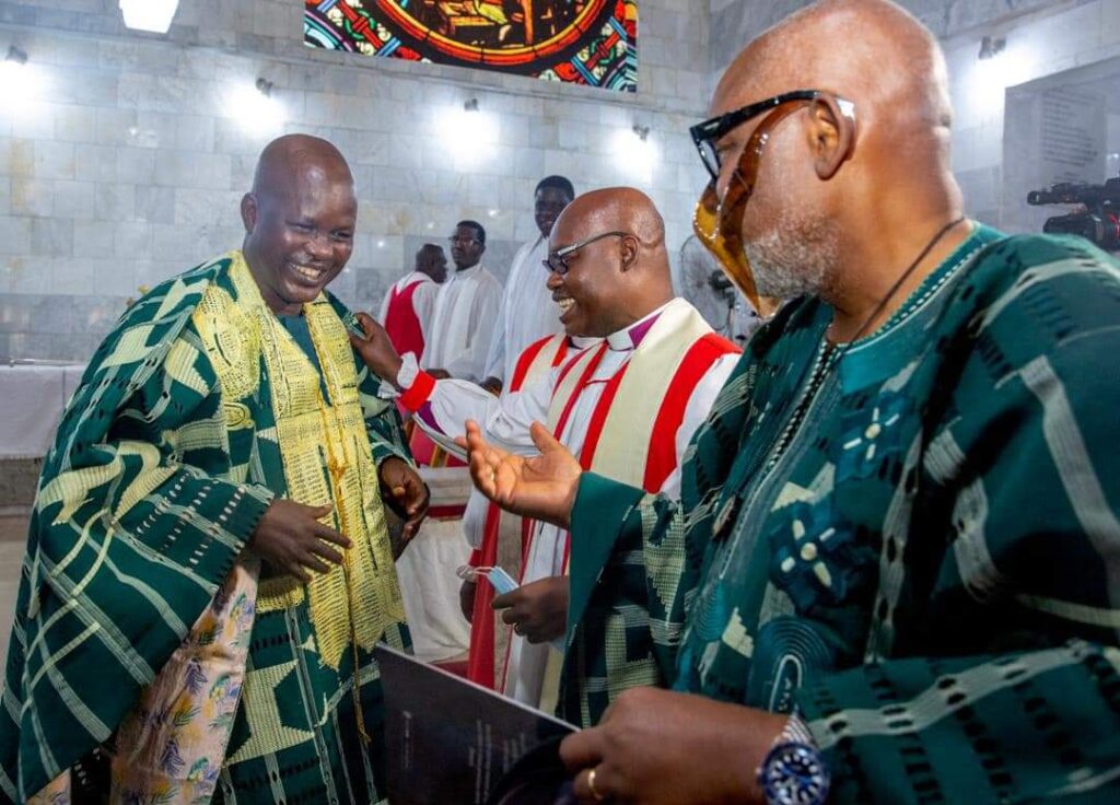 GLAMOUR AS ONDO APC ACTING CHAIR, ADETIMEHIN’S SON MARRIES HEARTHROB IN LAGOS – OJUASHA | The